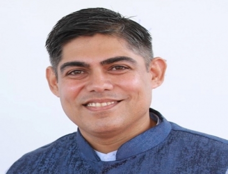 How India Can Catch the Next Wave of Growth in Biosimilars, Biologics, and Vaccines