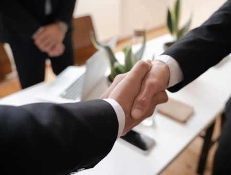 Gland Pharma and Neuland Partner for Sterile API Manufacturing