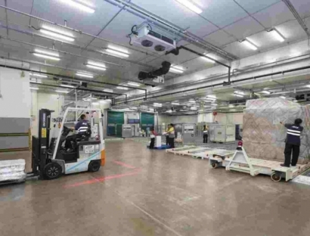 Cathay Pacific Services opens pharma facility in Hong Kong