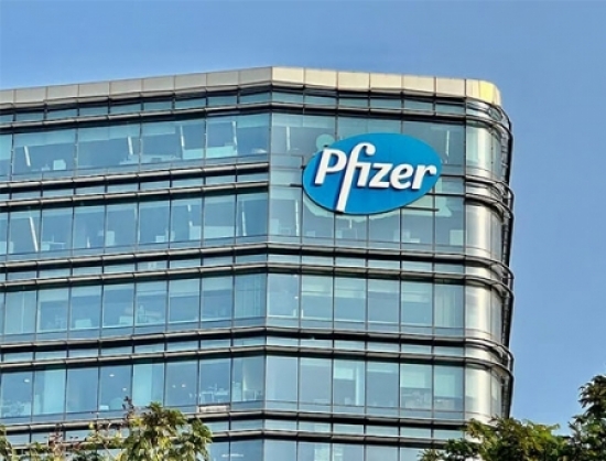 Pfizer's LORBRENA Delivers 7-Year Progression-Free Survival in Advanced NSCLC